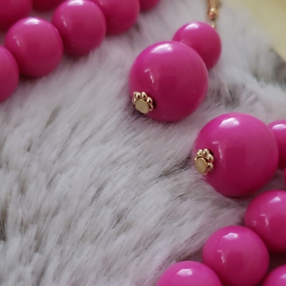 *LAST 1*Bubbly Pink Bundle Necklace & Earring Set - Picture 3 of 7
